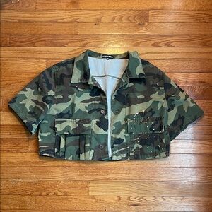 Fashion Nova Camouflage Crop Jacket